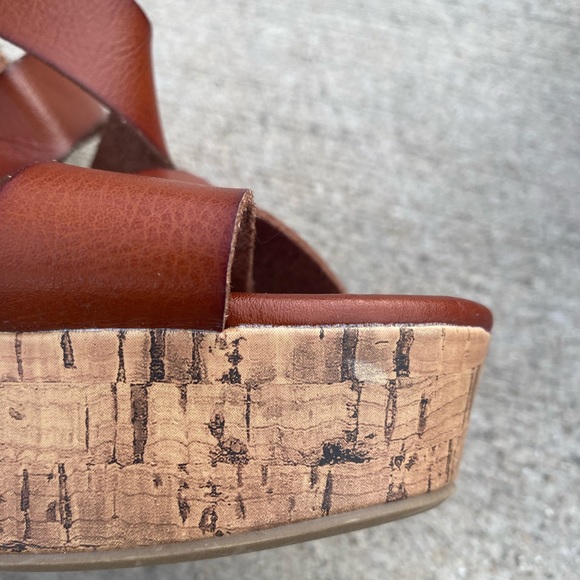 Mossimo Stappy Brown Wedges - Picture 2 of 7